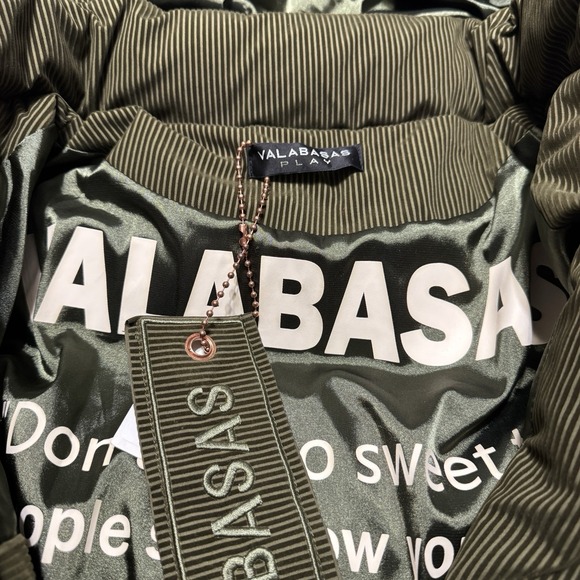 NWT VALABASAS Olive Puffer Jacket Men's M Hooded Streetwear Embroidered Logo - Picture 4 of 13